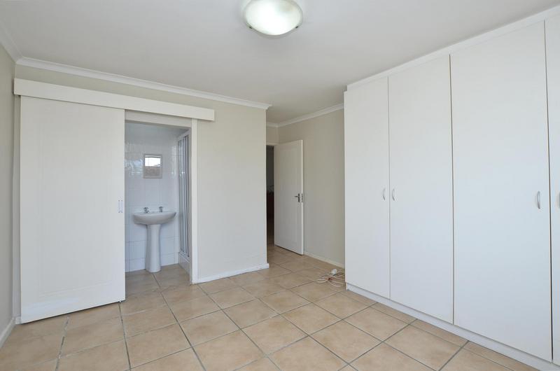 To Let 2 Bedroom Property for Rent in Sonstraal Heights Western Cape